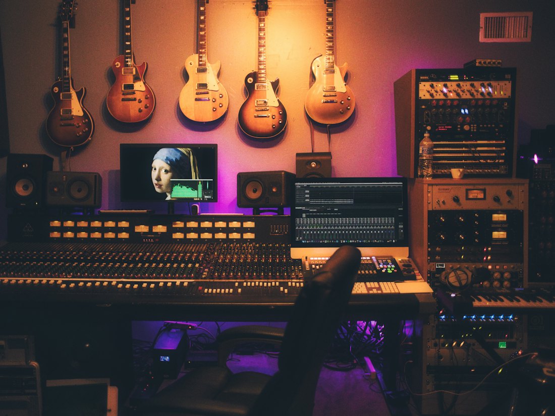 The control room at the net loft